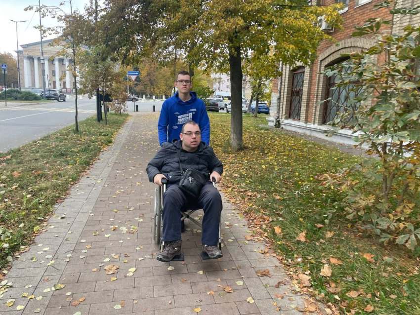 Проект «Свет в окне»: жуковские партийцы оказали помощь жителю горда с ОВЗ